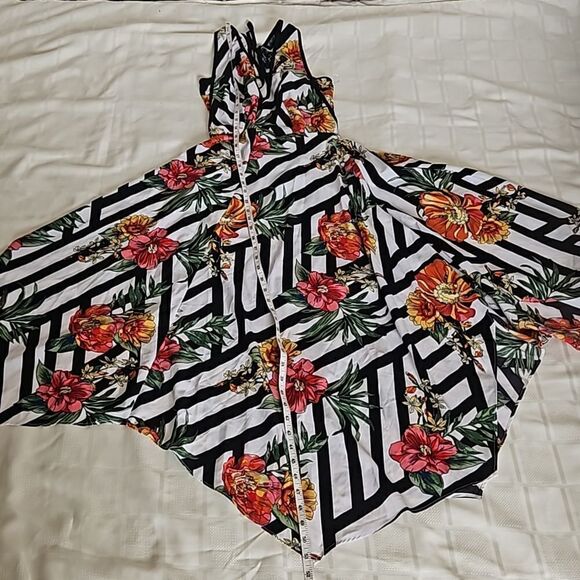 Milk & Honey Women's Tropical Floral Pattern Asymmetric Hem Maxi Dress Small Red - Picture 10 of 16